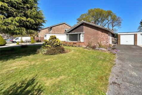 Hazel Close, Highcliffe... 2 bed bungalow for sale