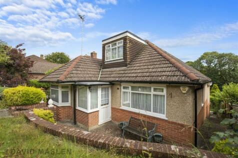 2 bedroom detached bungalow for sale