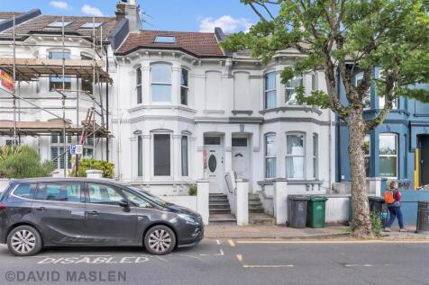 2 bedroom maisonette for sale