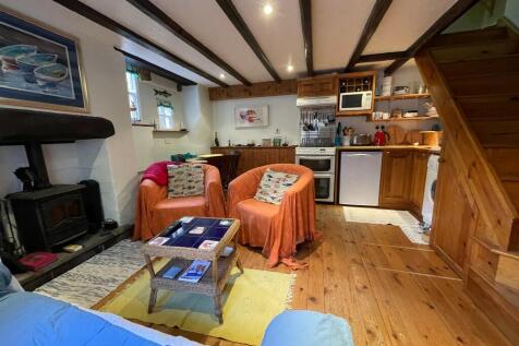 2 bedroom cottage for sale