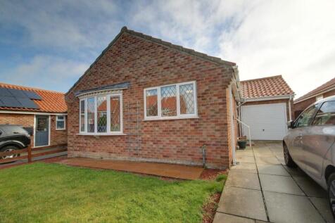 2 bedroom detached bungalow for sale