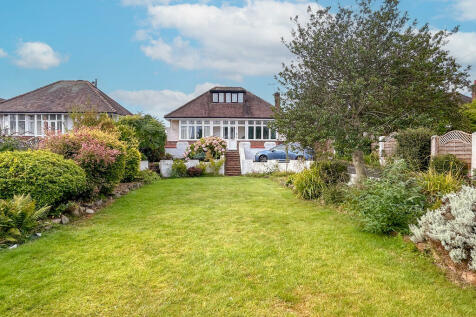 4 bedroom detached bungalow for sale