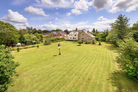New Street, Clive, Shrewsbury, SY4 3LE 4 bed semi