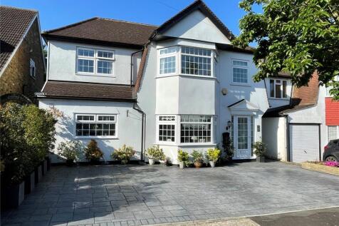 Westland Avenue, Hornchurch, Essex, RM11 4 bed detached house for sale