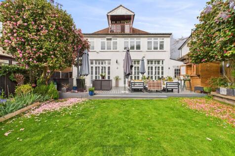 Headley Chase, Warley, Brentwood... 5 bed detached house for sale