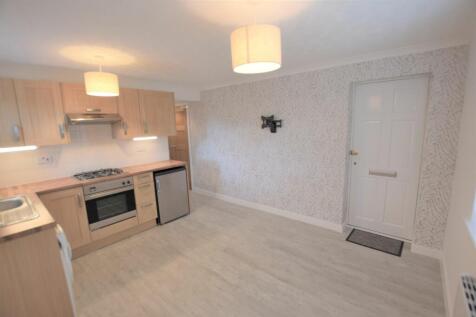 New Road, Princes Risborough HP27 1 bed flat for sale
