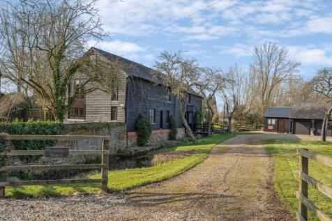 Thame Road, Princes Risborough HP27 4 bed detached house for sale