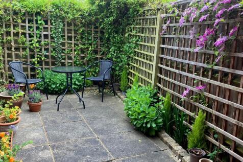 Church Street, Princes Risborough HP27 1 bed apartment for sale