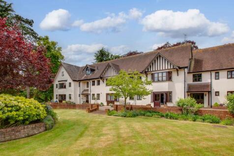 Stretton Close, High Wycombe HP10 2 bed flat for sale