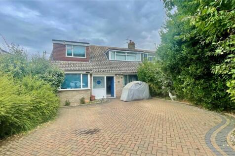 4 bedroom semi-detached house for sale