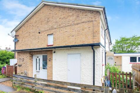 2 bedroom maisonette for sale