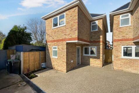 2 bedroom detached house for sale