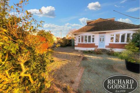 3 bedroom detached bungalow for sale