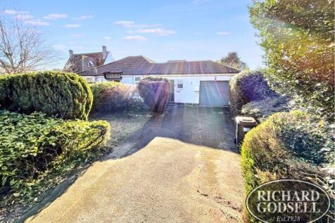 2 bedroom detached bungalow for sale