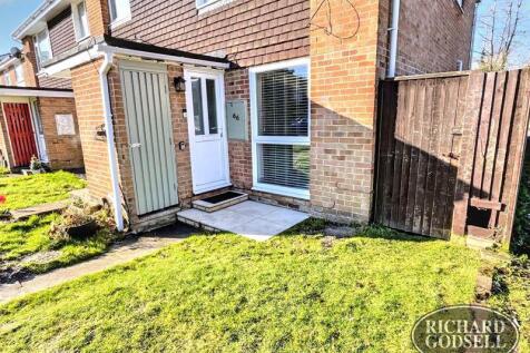 2 bedroom ground floor flat for sale
