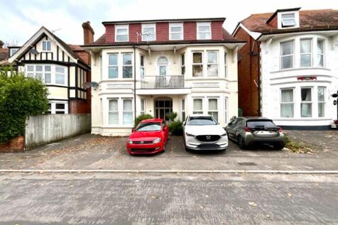 Glen Road, Boscombe, Bournemouth 2 bed apartment for sale