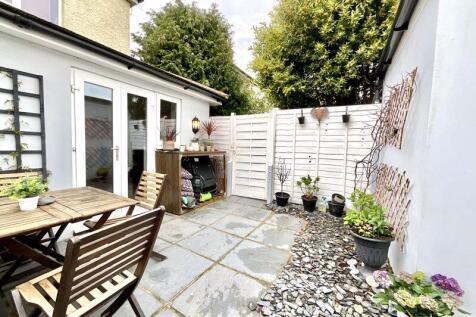 Christchurch Road, Bournemouth 2 bed apartment for sale