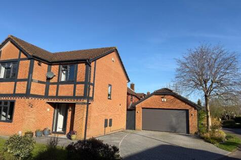 Chaucer Close, Eccleston 4 bed detached house for sale