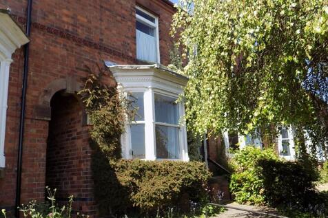 3 bedroom town house for sale