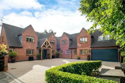 5 bedroom detached house for sale