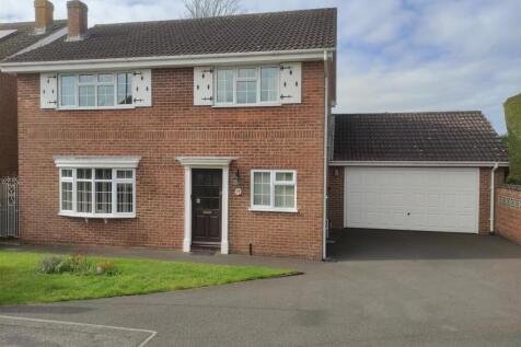 Cedar Wood Close, Fair Oak, Eastleigh 4 bed detached house for sale