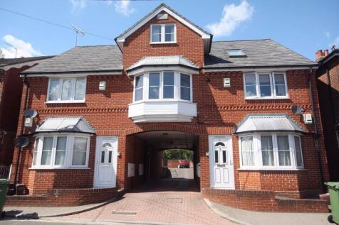 Albrook 2 bed flat for sale