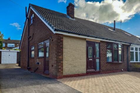 3 bedroom semi-detached bungalow for sale