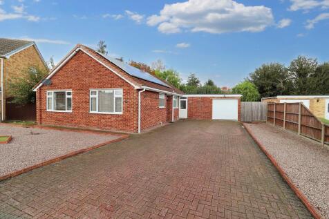 3 bedroom detached bungalow for sale