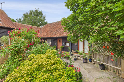 2 bedroom barn conversion for sale