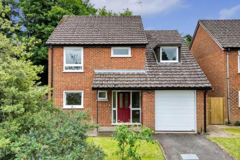 Malvern Court, Reading 4 bed detached house for sale