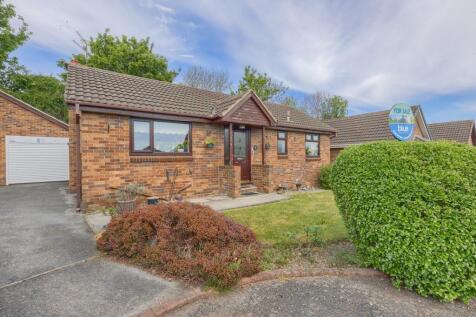 2 bedroom detached bungalow for sale