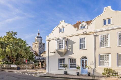 Lombard Street, Old Portsmouth 2 bed terraced house for sale