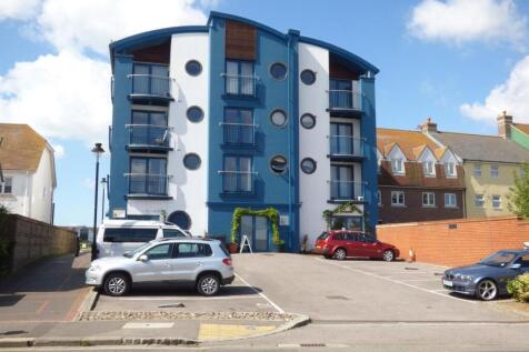 Pier Road, Littlehampton BN17 1 bed apartment for sale
