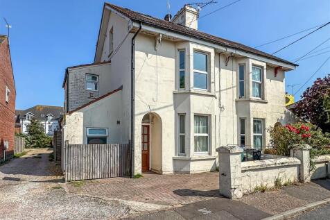 Beaconsfield Road, Littlehampton BN17 2 bed apartment for sale