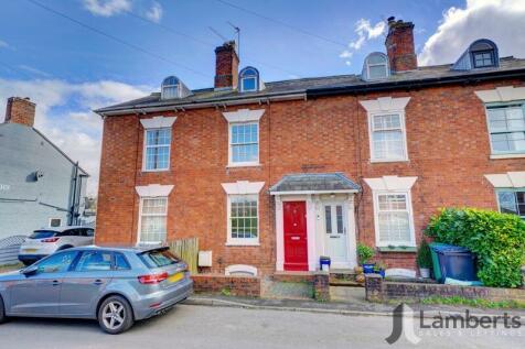 4 bedroom terraced house for sale