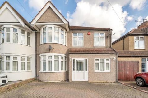 5 bedroom semi-detached house for sale