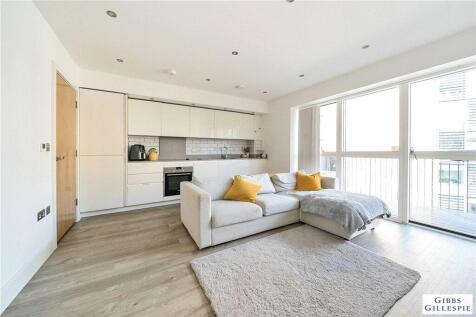 Baldwin Court, Lyon Road, Harrow 1 bed apartment for sale
