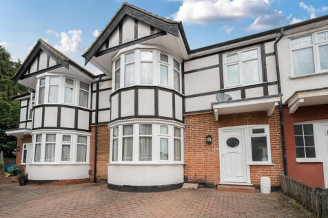 Alicia Avenue, Harrow 6 bed terraced house for sale