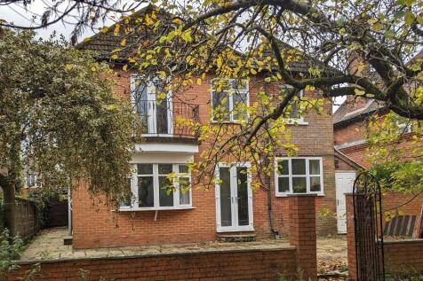 5 bedroom house for sale