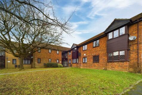 Ashmere Close, Calcot, Reading... 1 bed apartment for sale