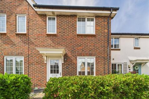 Beatty Rise, Spencers Wood, Reading... 2 bed terraced house for sale