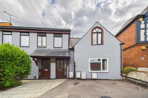 2 bedroom maisonette for sale