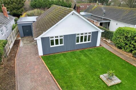Borrow Road, Lowestoft 3 bed detached bungalow for sale
