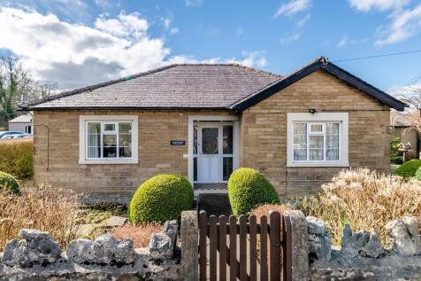 2 bedroom detached bungalow for sale