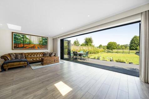 Wintringham Way, Reading RG8 5 bed detached house for sale