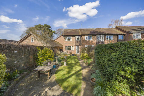 The Birches, Oxfordshire RG8 3 bed end of terrace house for sale