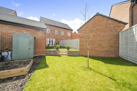 Asgard Green, Oxfordshire OX49 3 bed semi