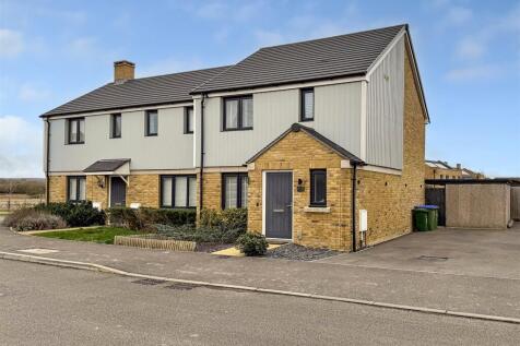 Neal Crescent, Wick, Littlehampton 3 bed semi