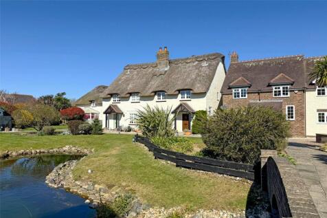 The Beaches, Waterford Gardens, Climping 3 bed semi