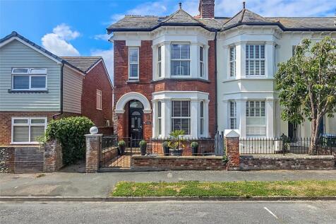 Waverley Road, Rustington, Littlehampton 3 bed end of terrace house for sale